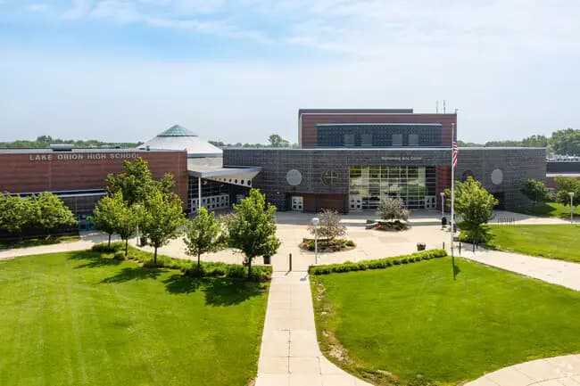 Lake Orion Community Schools – Commercial tile installation project