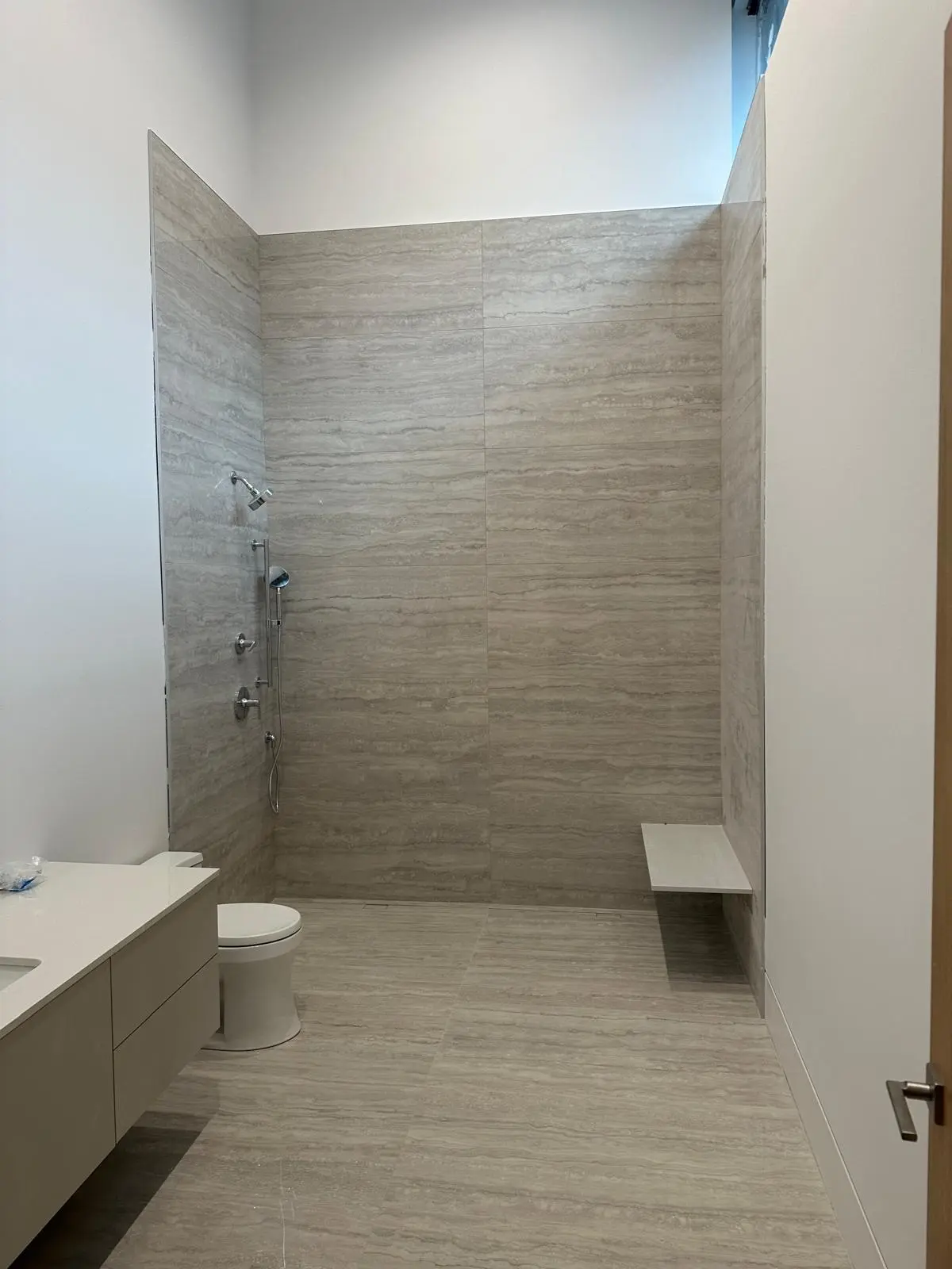 Guest bathroom tile remodel in Detroit home